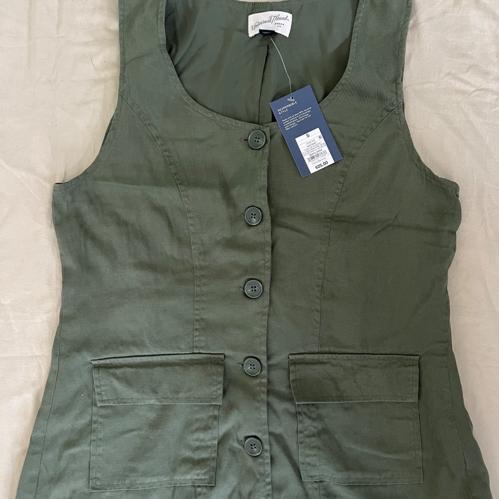 Universal Thread - Women’s Button Front Vest Green Small - Picture 4 of 7